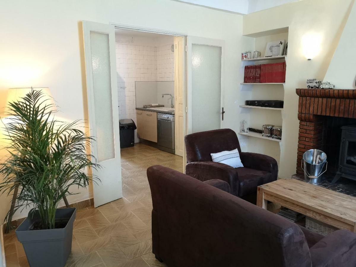 La Maison Bleue Holiday home Cereste